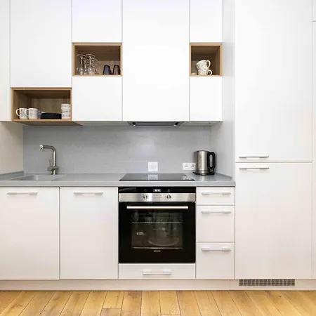 Pine Forest View With Balcony, By Cohost Appartamento *