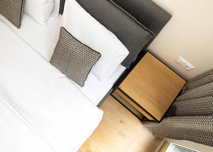 Pine Forest View With Balcony, By Cohost